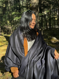 Black shawl in pure wool