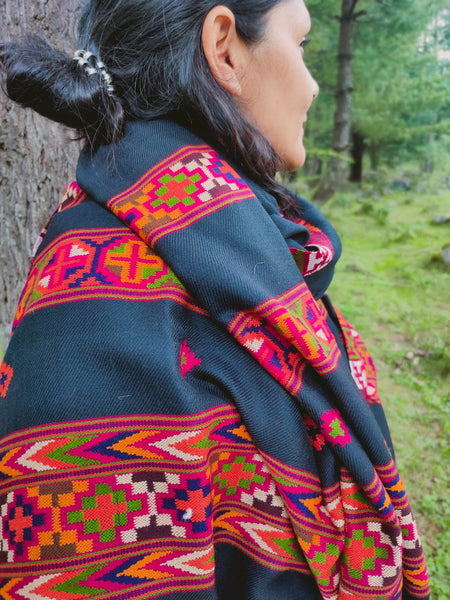 Tribal wool scarf